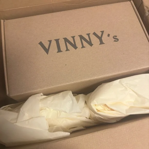 Brand New Discontinued Classic Vinnys Le Club Loafers
 With Gold Hardware. - Picture 6 of 6